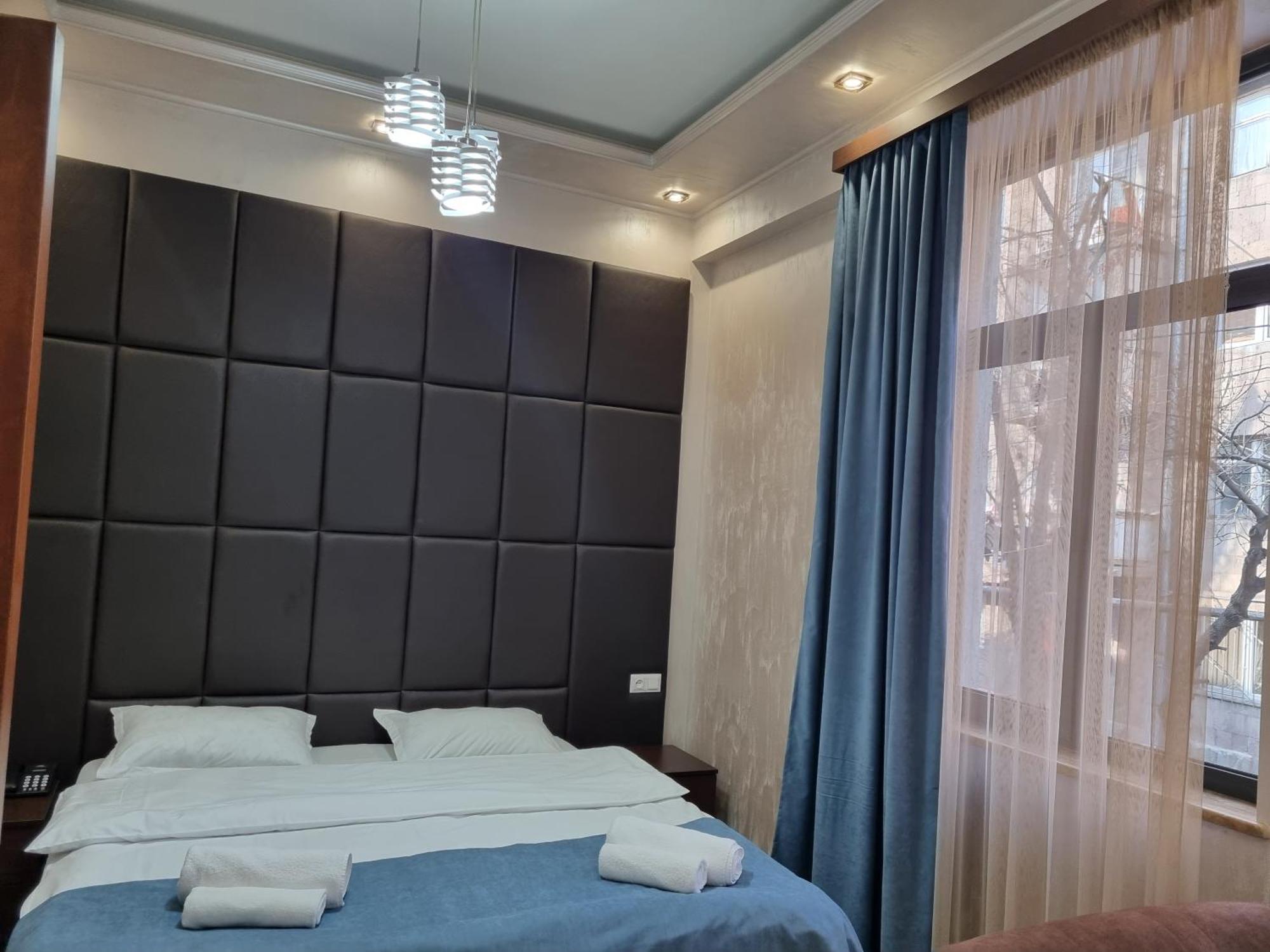 Day Inn Hotel Erevan Exterior foto