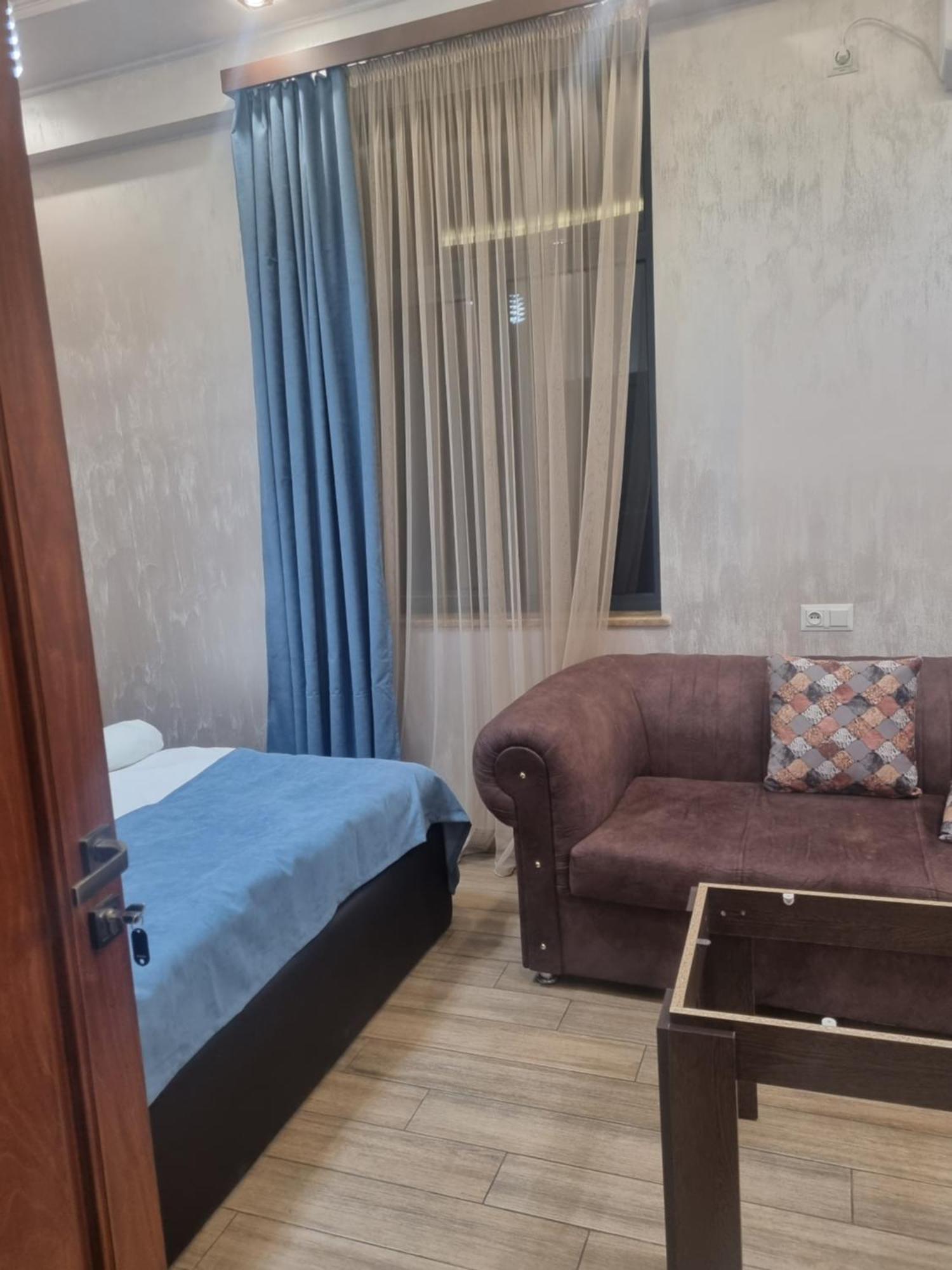 Day Inn Hotel Erevan Exterior foto
